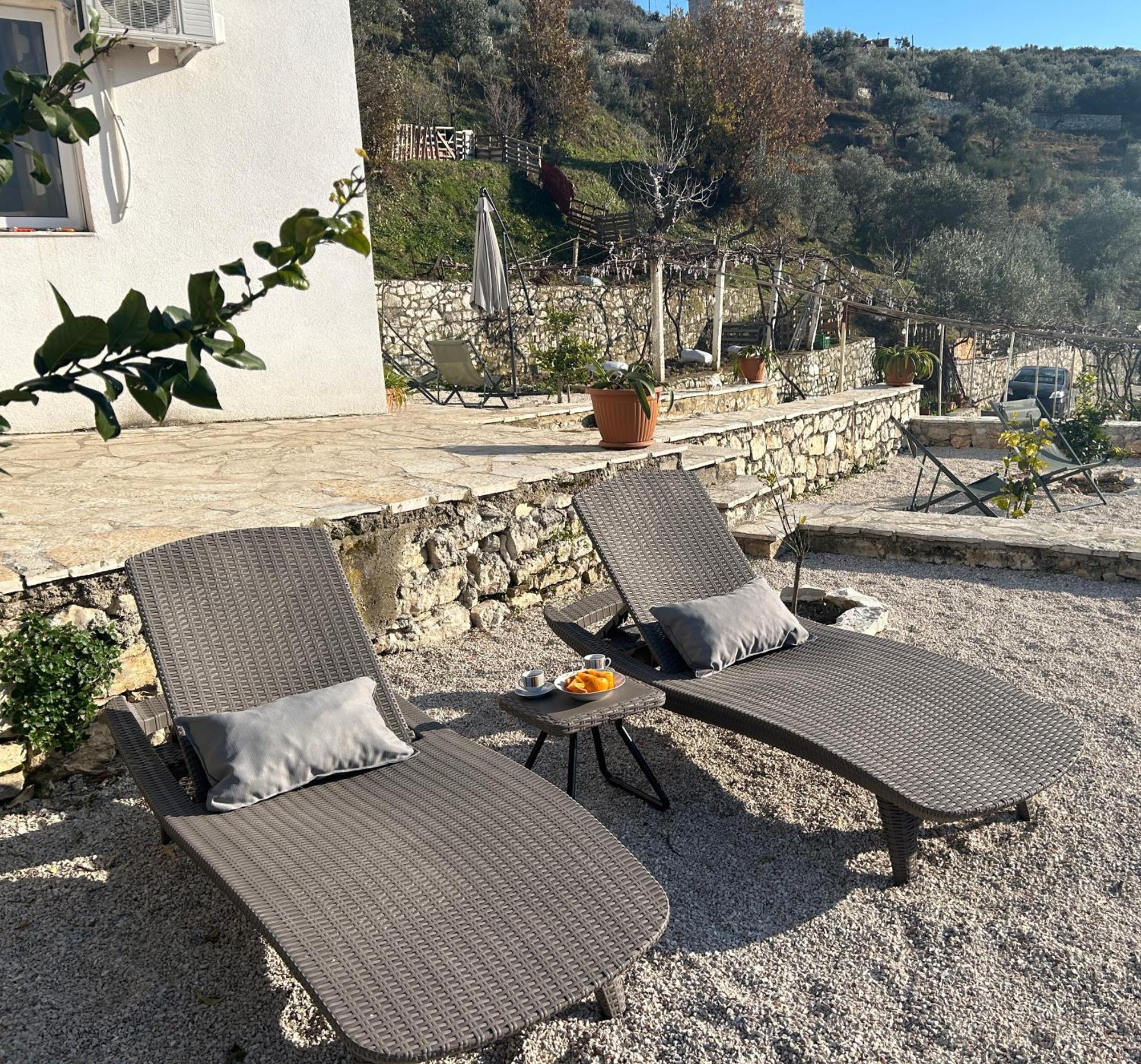 Hostel On The Hill - By Filikuri Beach Himarë Dış mekan fotoğraf